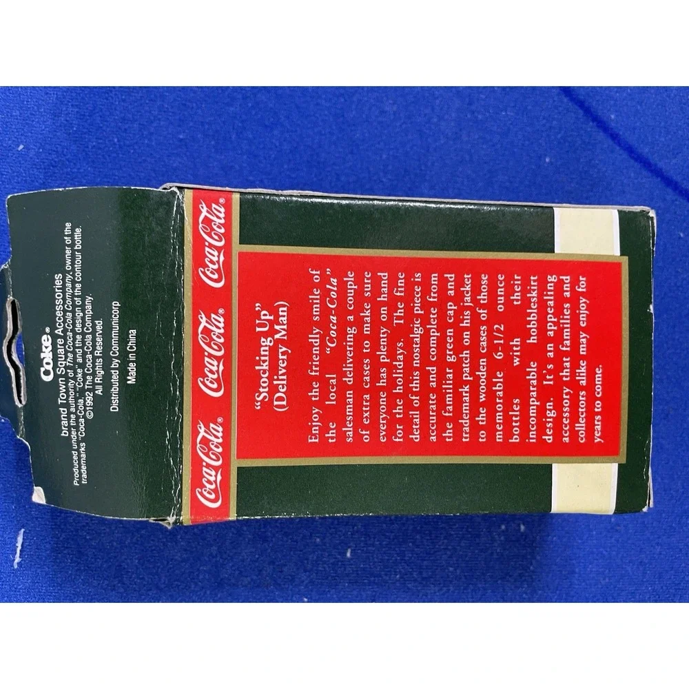 VTG Coca Cola Town Square‎ Stocking up Delivery Man #7980 1992